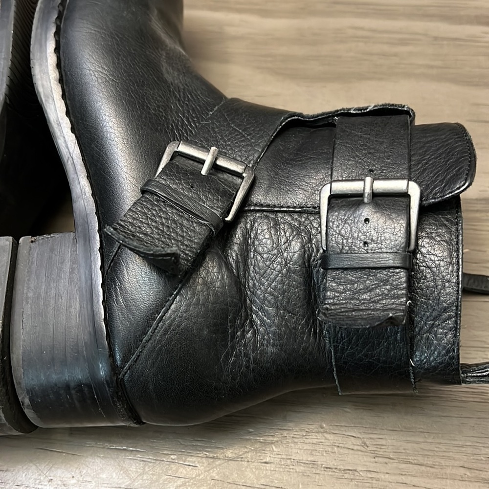 LEATHER MOTO STYLE BIKER BOOTIES GENTLE SOULS BY KENNETH COLE 6 - Picture 7 of 15